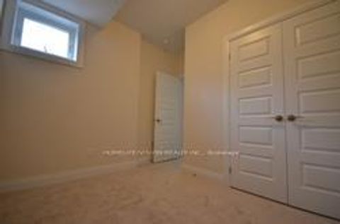 Photo 9 at 70 - 23 Eldora Avenue, Newtonbrook West, Toronto