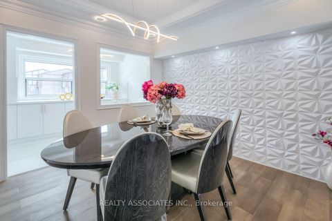 Photo 17 at 16 - 1975 Memory Lane, Liverpool, Pickering