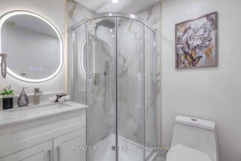 Photo 41 at 16 - 1975 Memory Lane, Liverpool, Pickering