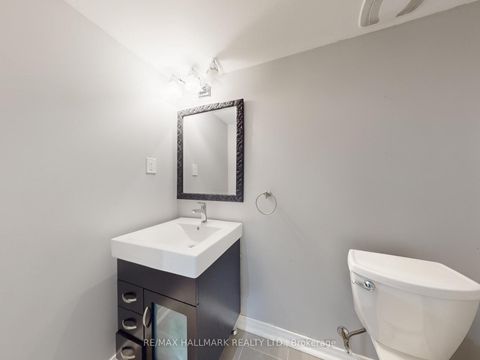 Photo 23 at 39 Retreat Boulevard, Vellore Village, Vaughan