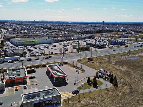 Photo 28 at 39 Retreat Boulevard, Vellore Village, Vaughan