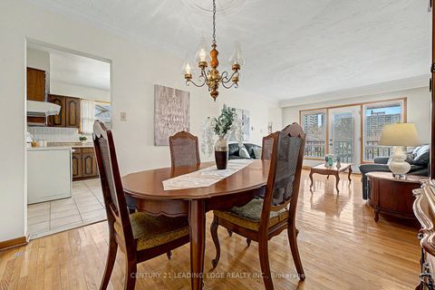 Photo 10 at 2A Fairglen Avenue, L'Amoreaux, Toronto