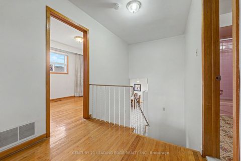 Photo 16 at 2A Fairglen Avenue, L'Amoreaux, Toronto