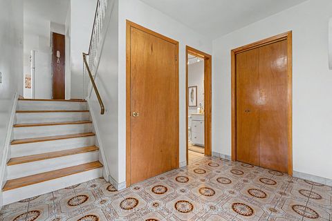 Photo 23 at 2A Fairglen Avenue, L'Amoreaux, Toronto