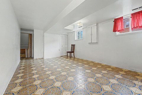 Photo 31 at 2A Fairglen Avenue, L'Amoreaux, Toronto