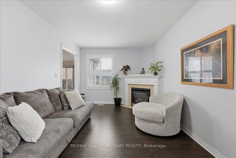 Photo 8 at 102 Esther Drive, Painswick South, Barrie