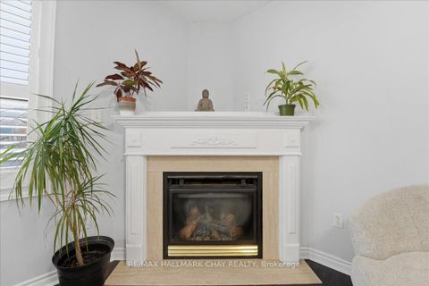 Photo 9 at 102 Esther Drive, Painswick South, Barrie