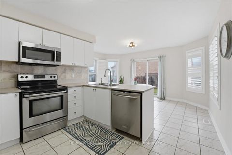 Photo 12 at 102 Esther Drive, Painswick South, Barrie