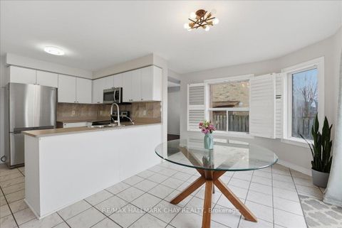 Photo 13 at 102 Esther Drive, Painswick South, Barrie