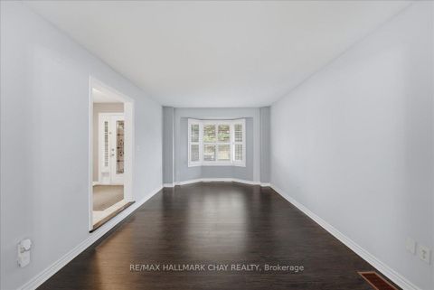 Photo 17 at 102 Esther Drive, Painswick South, Barrie