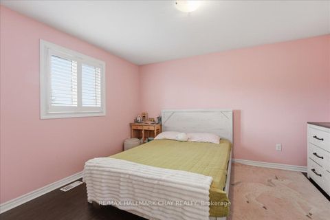 Photo 23 at 102 Esther Drive, Painswick South, Barrie