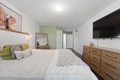 Photo 29 at 102 Esther Drive, Painswick South, Barrie