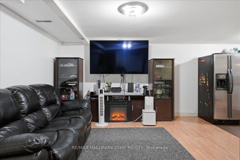 Photo 33 at 102 Esther Drive, Painswick South, Barrie