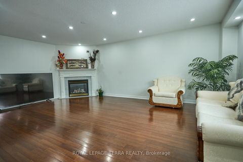 Photo 8 at 59 Russell Hill Drive, Painswick South, Barrie