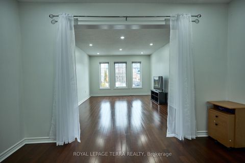 Photo 10 at 59 Russell Hill Drive, Painswick South, Barrie