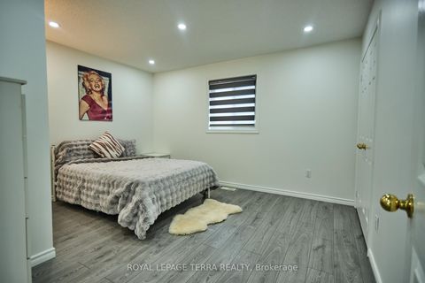 Photo 26 at 59 Russell Hill Drive, Painswick South, Barrie