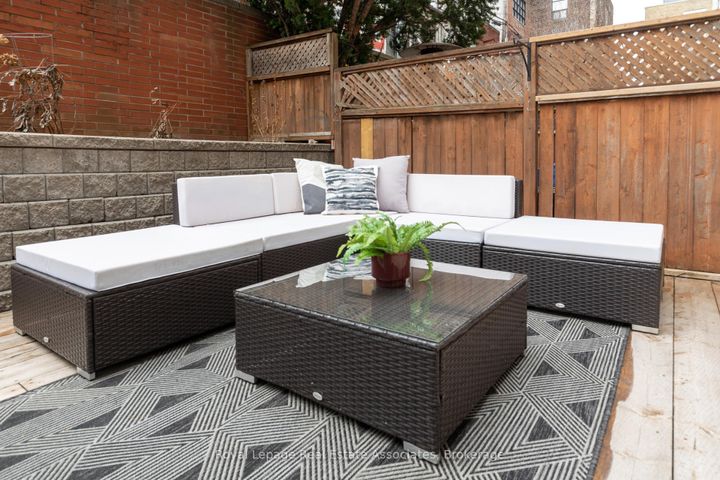 Photo 3 at Th103 - 500 Richmond Street W, Waterfront Communities C1, Toronto