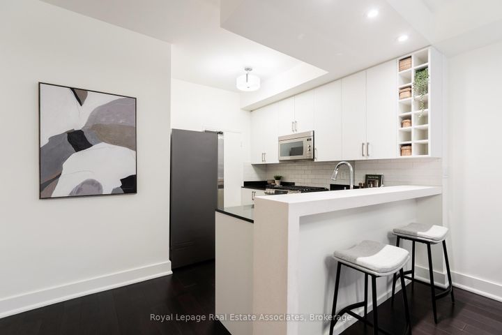 Photo 7 at Th103 - 500 Richmond Street W, Waterfront Communities C1, Toronto