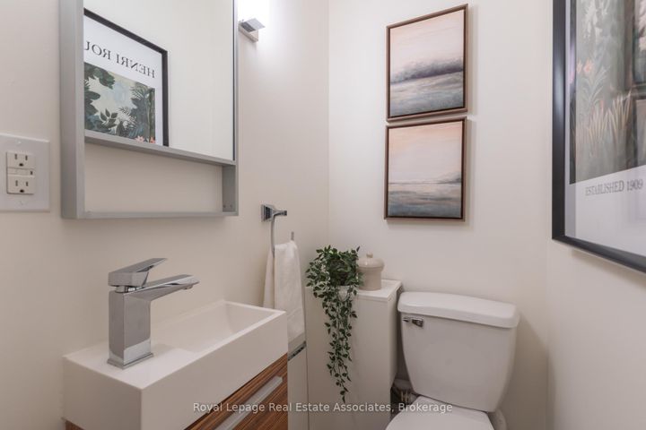 Photo 11 at Th103 - 500 Richmond Street W, Waterfront Communities C1, Toronto