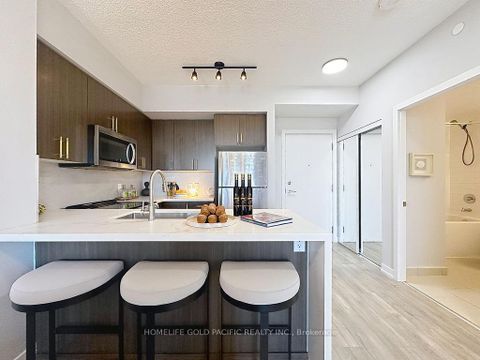 Photo 12 at 517 - 1603 Eglinton Avenue W, Oakwood Village, Toronto