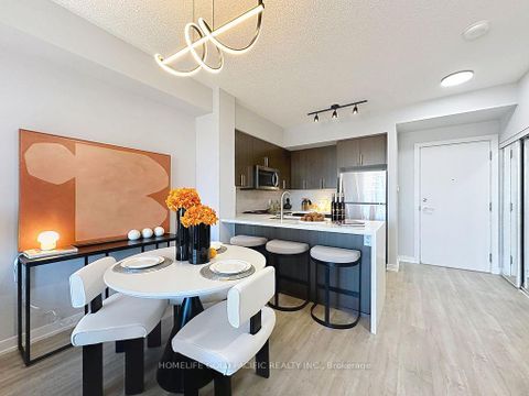 Photo 21 at 517 - 1603 Eglinton Avenue W, Oakwood Village, Toronto