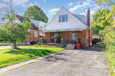 Photo 0 at 28 Lynvalley Crescent, Maryvale, Toronto