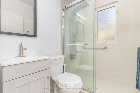 Photo 12 at 28 Lynvalley Crescent, Maryvale, Toronto