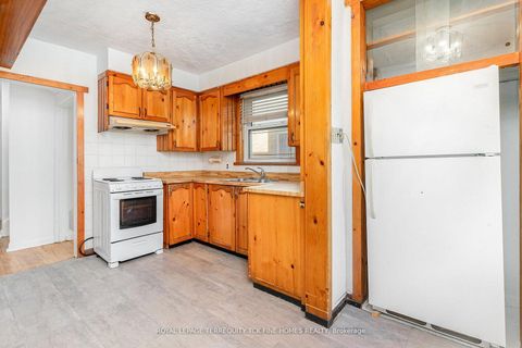 Photo 18 at 28 Lynvalley Crescent, Maryvale, Toronto