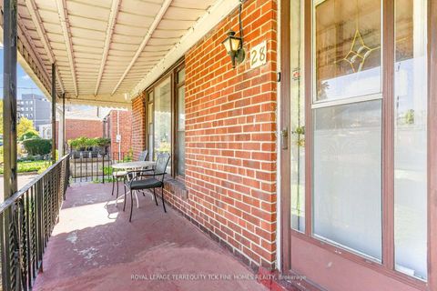 Photo 23 at 28 Lynvalley Crescent, Maryvale, Toronto