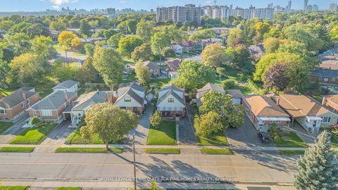 Photo 24 at 28 Lynvalley Crescent, Maryvale, Toronto