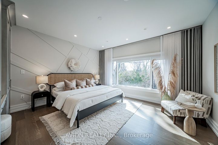 Photo 20 at 29 Evergreen Gardens, Leaside, Toronto