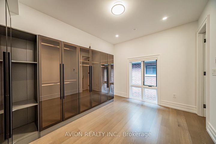 Photo 26 at 29 Evergreen Gardens, Leaside, Toronto