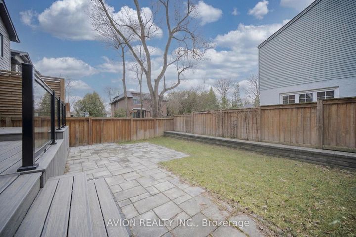 Photo 41 at 29 Evergreen Gardens, Leaside, Toronto