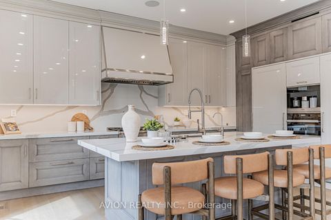 Photo 9 at 29 Evergreen Gardens, Leaside, Toronto