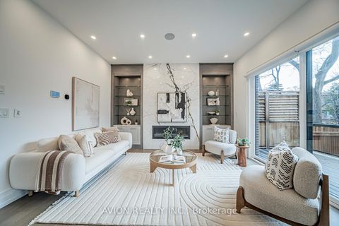 Photo 15 at 29 Evergreen Gardens, Leaside, Toronto