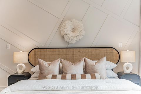 Photo 22 at 29 Evergreen Gardens, Leaside, Toronto