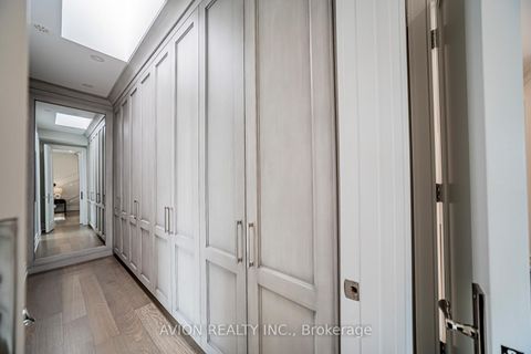 Photo 23 at 29 Evergreen Gardens, Leaside, Toronto