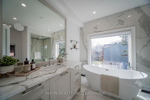 Photo 24 at 29 Evergreen Gardens, Leaside, Toronto