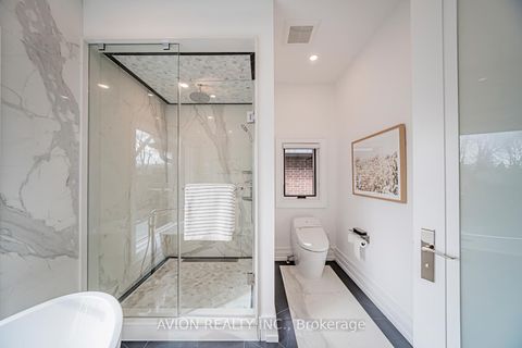 Photo 25 at 29 Evergreen Gardens, Leaside, Toronto