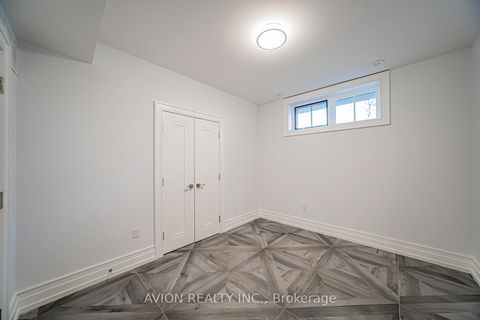 Photo 35 at 29 Evergreen Gardens, Leaside, Toronto