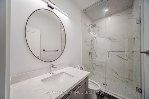 Photo 37 at 29 Evergreen Gardens, Leaside, Toronto