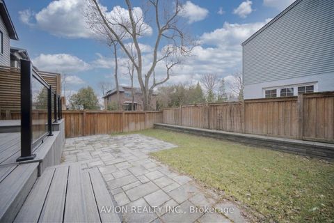 Photo 41 at 29 Evergreen Gardens, Leaside, Toronto