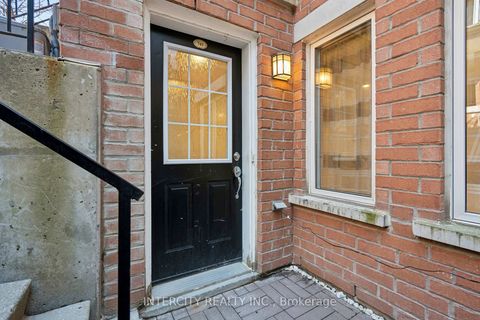 Photo 2 at 741 - 10 Laidlaw Street, South Parkdale, Toronto