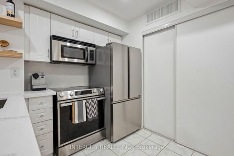 Photo 22 at 741 - 10 Laidlaw Street, South Parkdale, Toronto