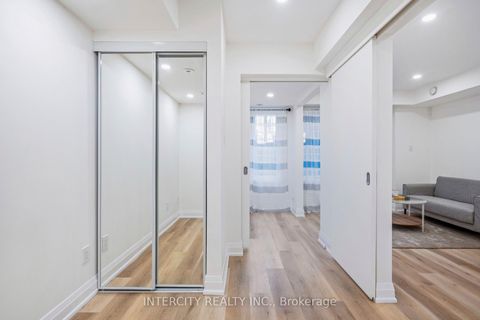 Photo 26 at 741 - 10 Laidlaw Street, South Parkdale, Toronto