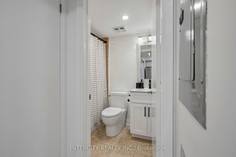 Photo 29 at 741 - 10 Laidlaw Street, South Parkdale, Toronto