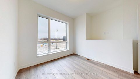 Photo 33 at A101 - 67 Saigon Drive, Rural Richmond Hill, Richmond Hill