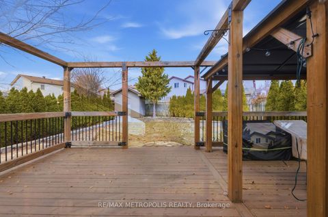 Photo 24 at 700 Mountjoy Court, Pinecrest, Oshawa