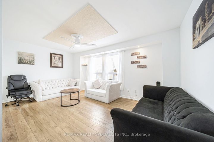 Photo 2 at 66 Enmount Drive, Southgate, Brampton