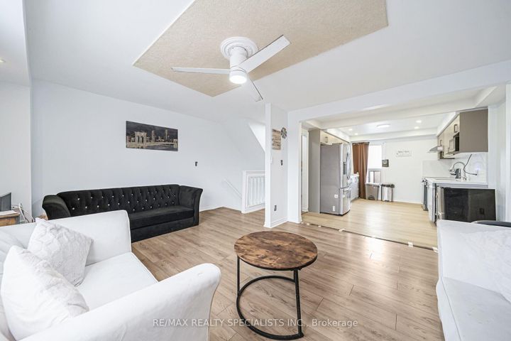 Photo 4 at 66 Enmount Drive, Southgate, Brampton